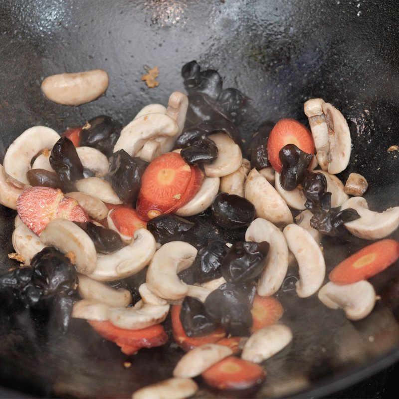 Step-by-Step Guide to Cooking Mushroom and Tofu Stew