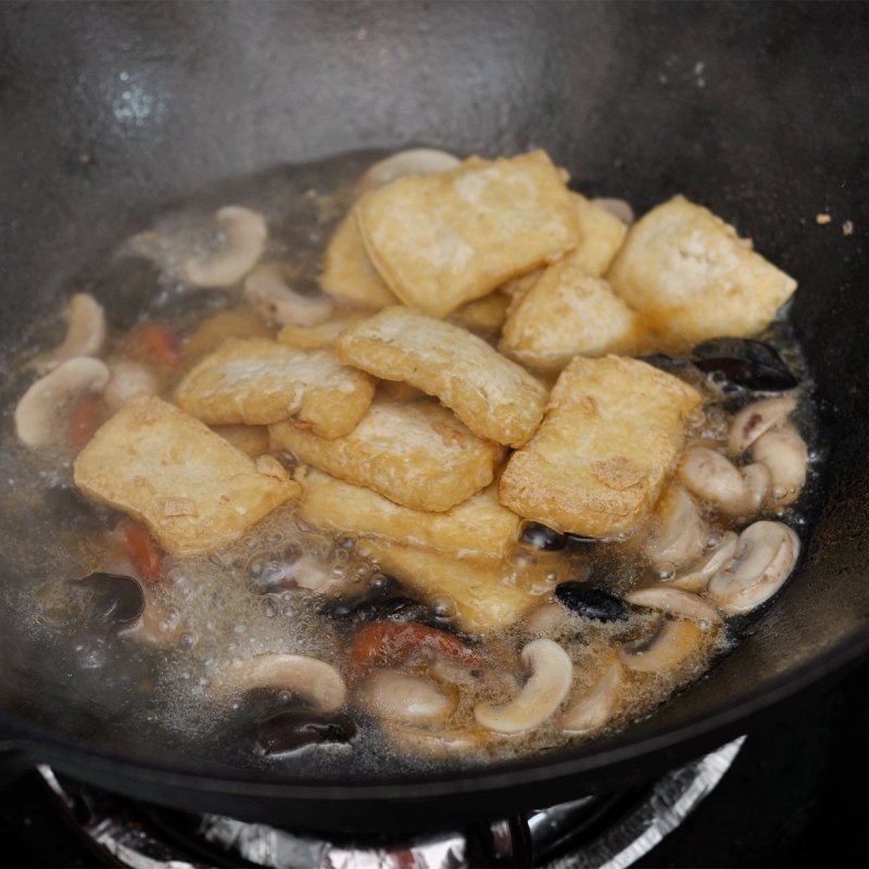 Step-by-Step Guide to Cooking Mushroom and Tofu Stew