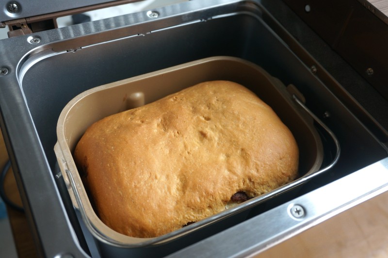 Steps for making Red Bean Paste Toast