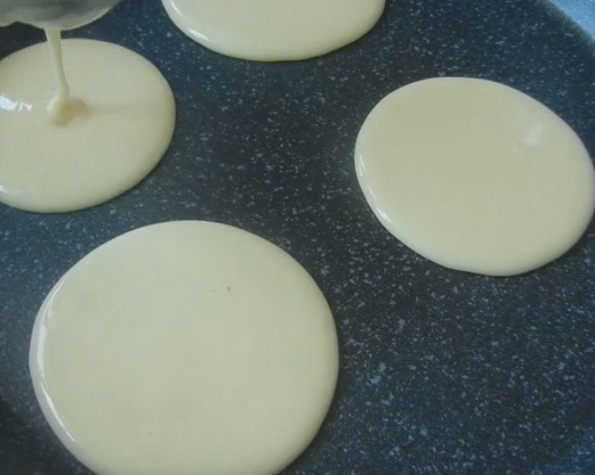 Steps to Make Oil-Free Breakfast Pancakes