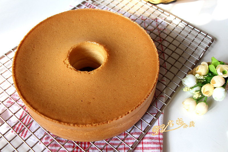 Steps for Making Vanilla Chiffon Cake