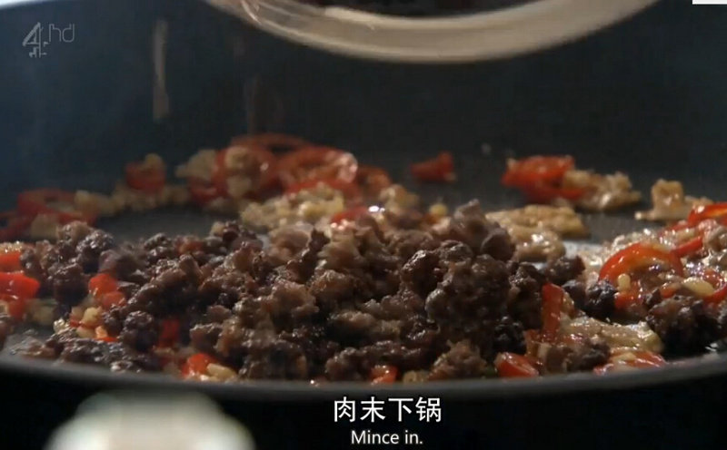 Red Pepper Beef - Gordon Cooking Steps