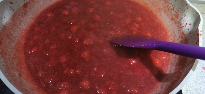 Steps for Making Homemade Strawberry Jam