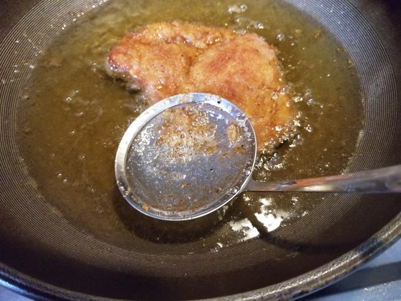 Steps for Cooking Fried Pork Chop