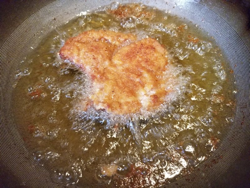 Steps for Cooking Fried Pork Chop