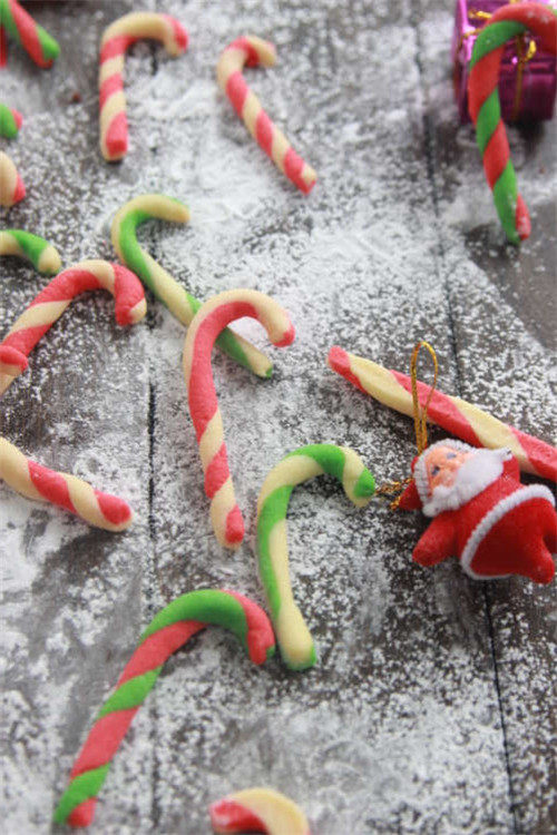 【Tomato Recipe】Christmas Candy Cane Biscuits - Sweet Gifts in the Snow