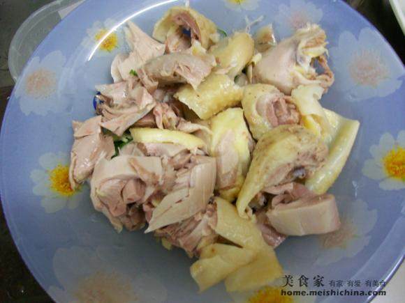 Step-by-Step Cooking Instructions for Home Cooking@@Steamed Salty Chicken with Red Chili