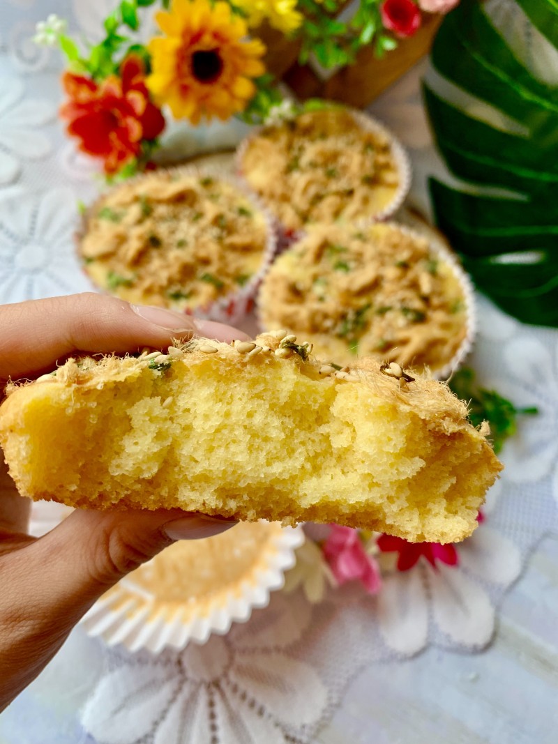 Scallion Pork Floss Corn Cake Making Steps