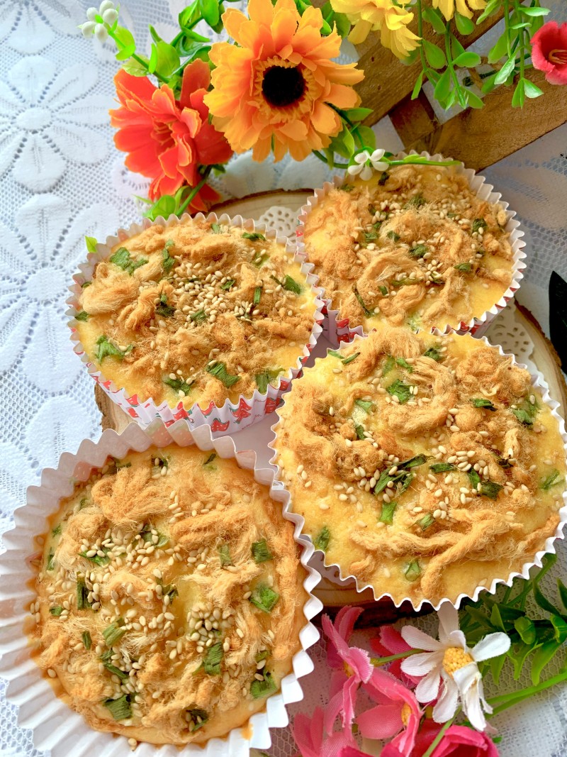 Scallion Pork Floss Corn Cake