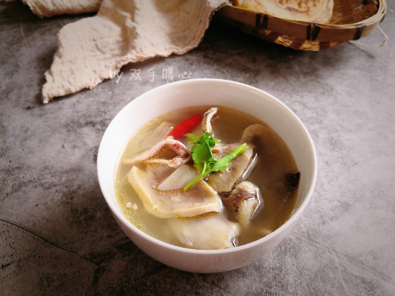 Steps to Make Yangza Tang (Lamb Offal Soup)