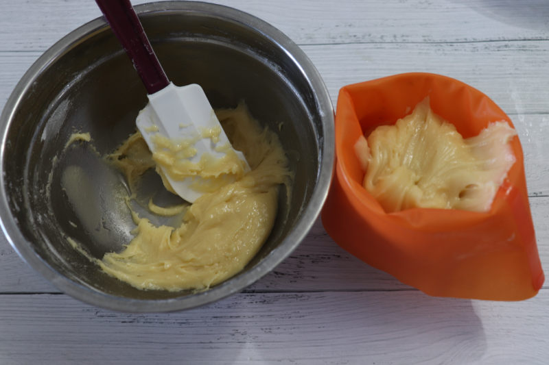 Steps for Making Vegetable Oil Cookies