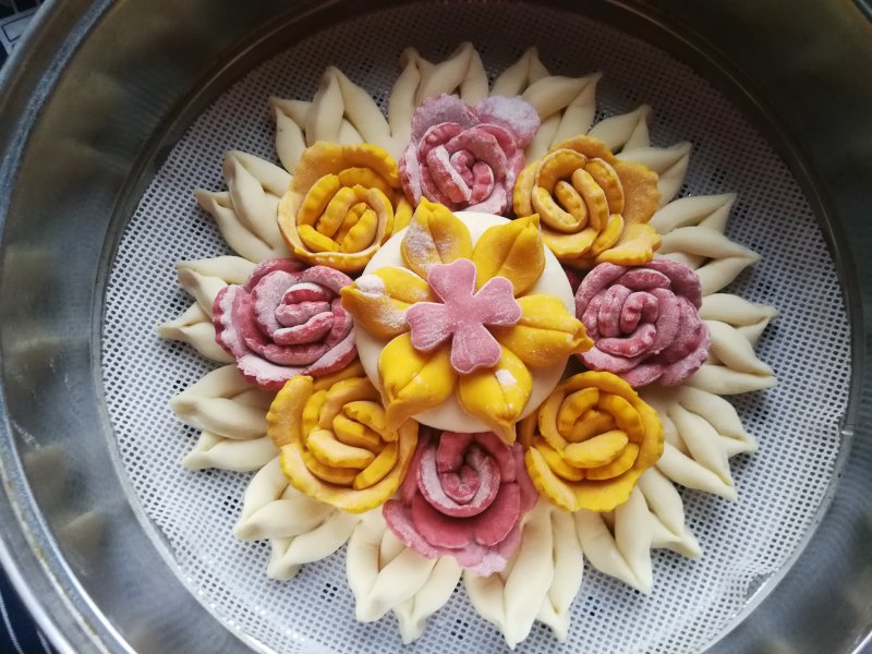 Artistic Noodles: Blooming Flowers Step by Step