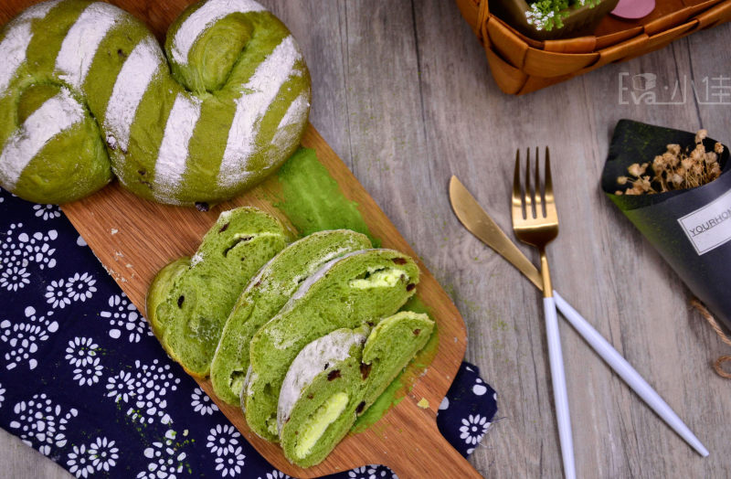 Matcha Cheesecake Soft European Bread