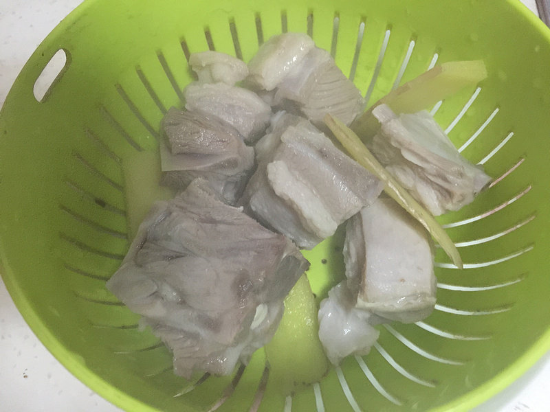 Steps for Cooking Fish and Lamb Delight