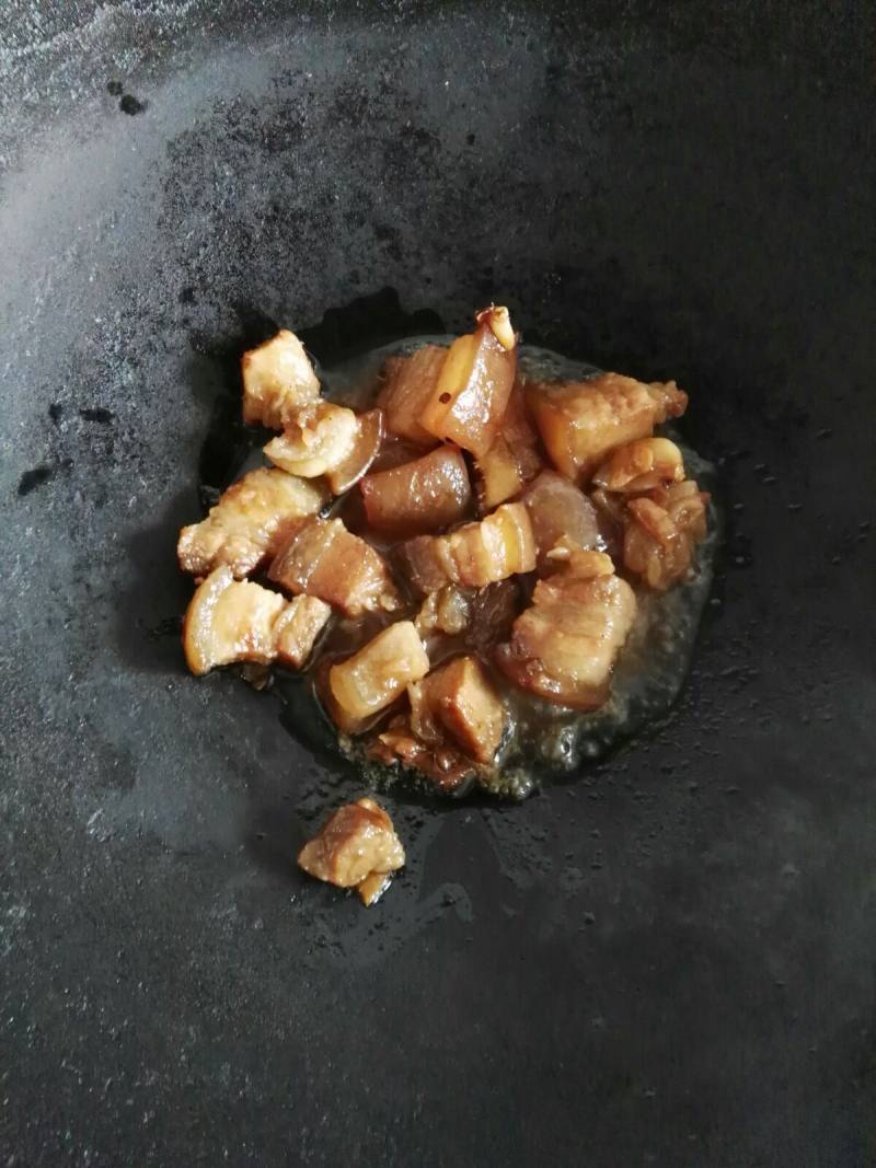 Steps for cooking Ganzi Braised Pork