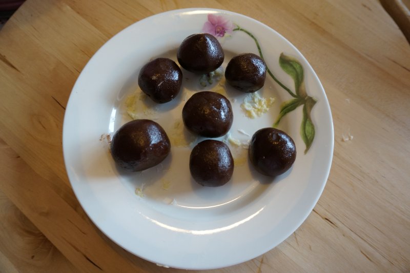 Steps for Making French Truffle Chocolate