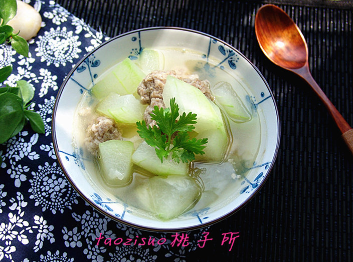 Donggua boiled meatballs