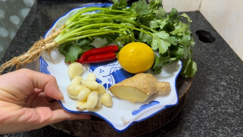 Steps for making Raw Marinated Shrimp