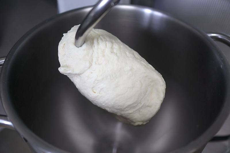 Steps for making Sesame Crispy Salt Croissant