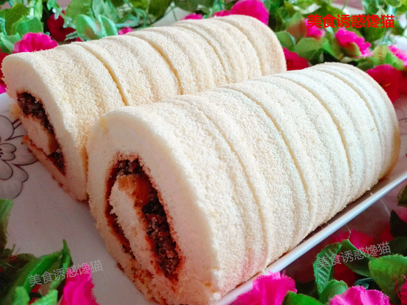 Steps for Making Peanut Sesame Cake Roll