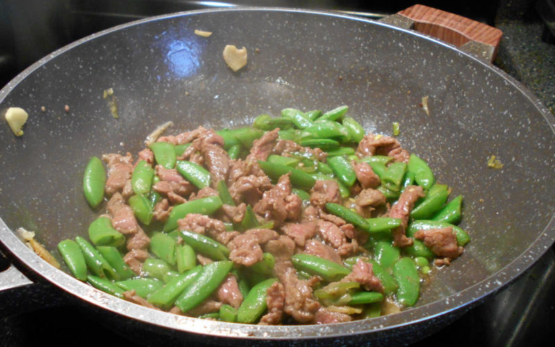 Steps for Cooking Sha Cha Flavored Beef