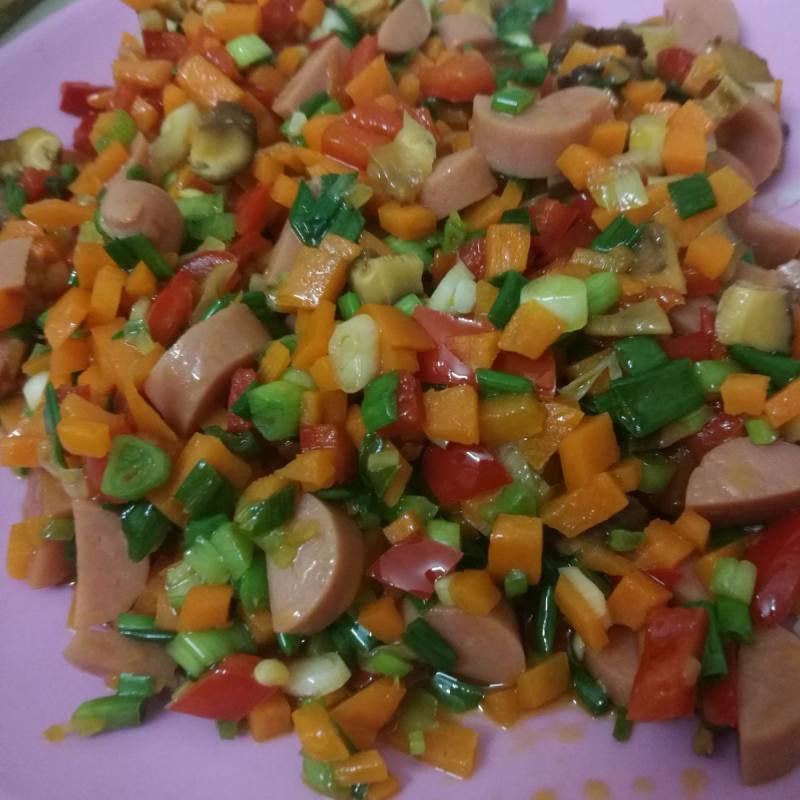 Steps for Making Colorful Fried Rice