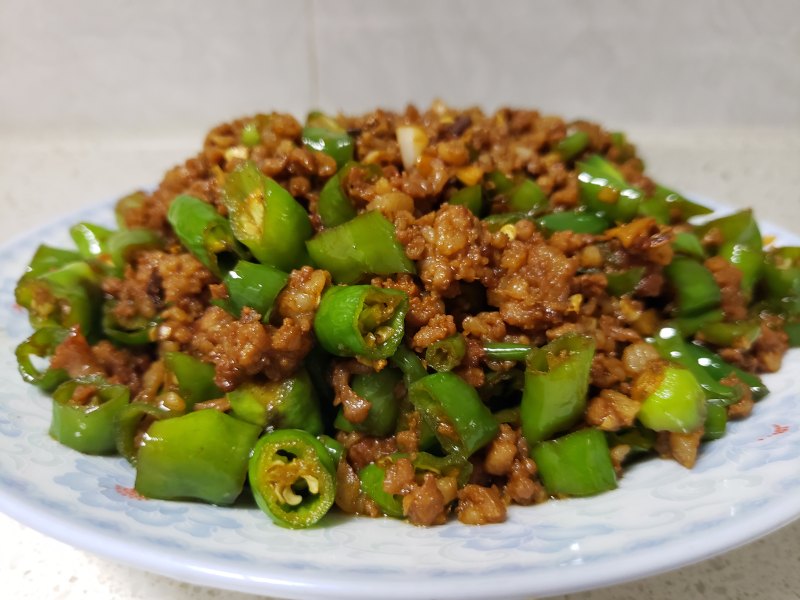 Stir-Fried Pork with Green Peppers Step by Step