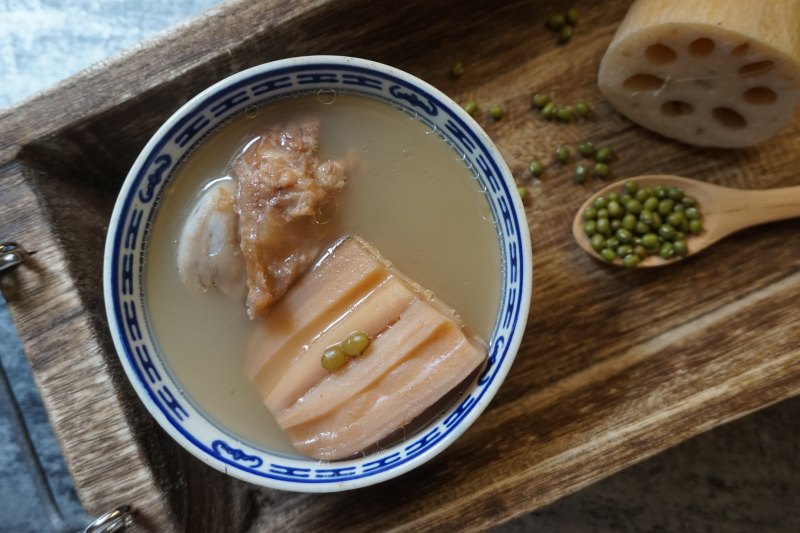 Lotus Root, Mung Bean and Pork Bone Soup