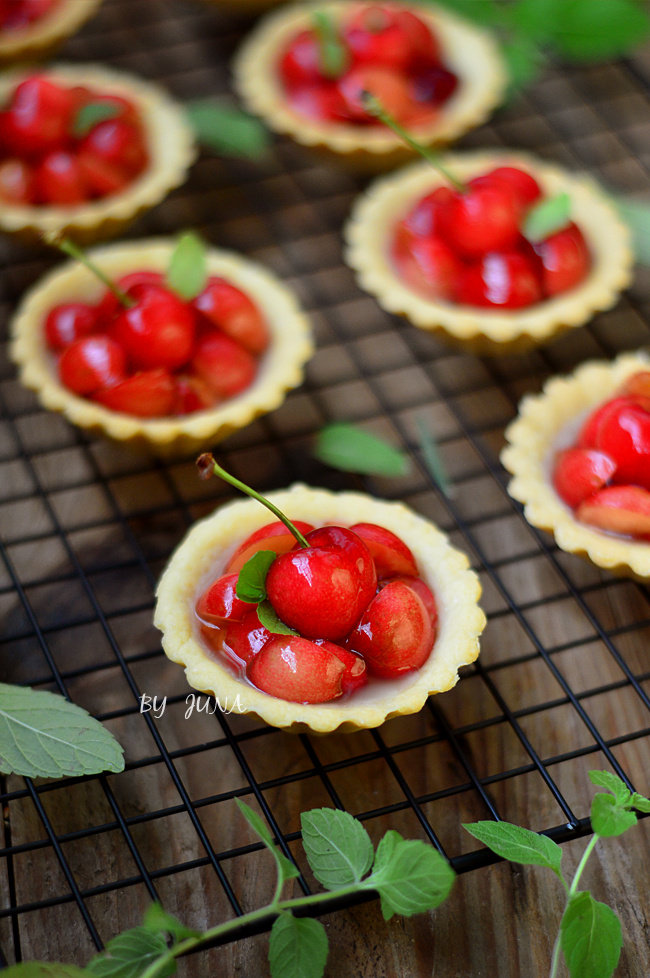 Honey Cherry Tart