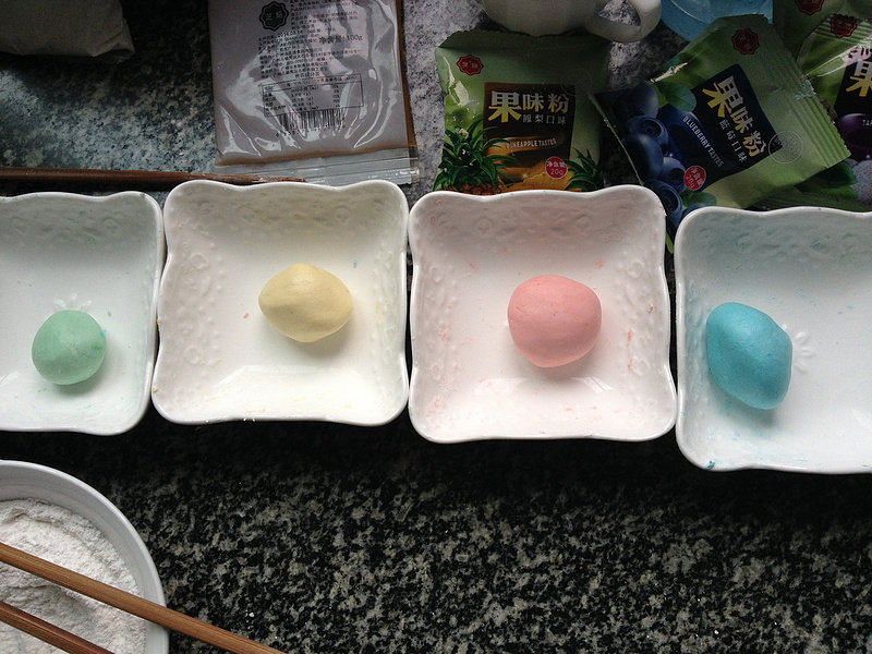 Steps for Making Fancy Glutinous Rice Balls