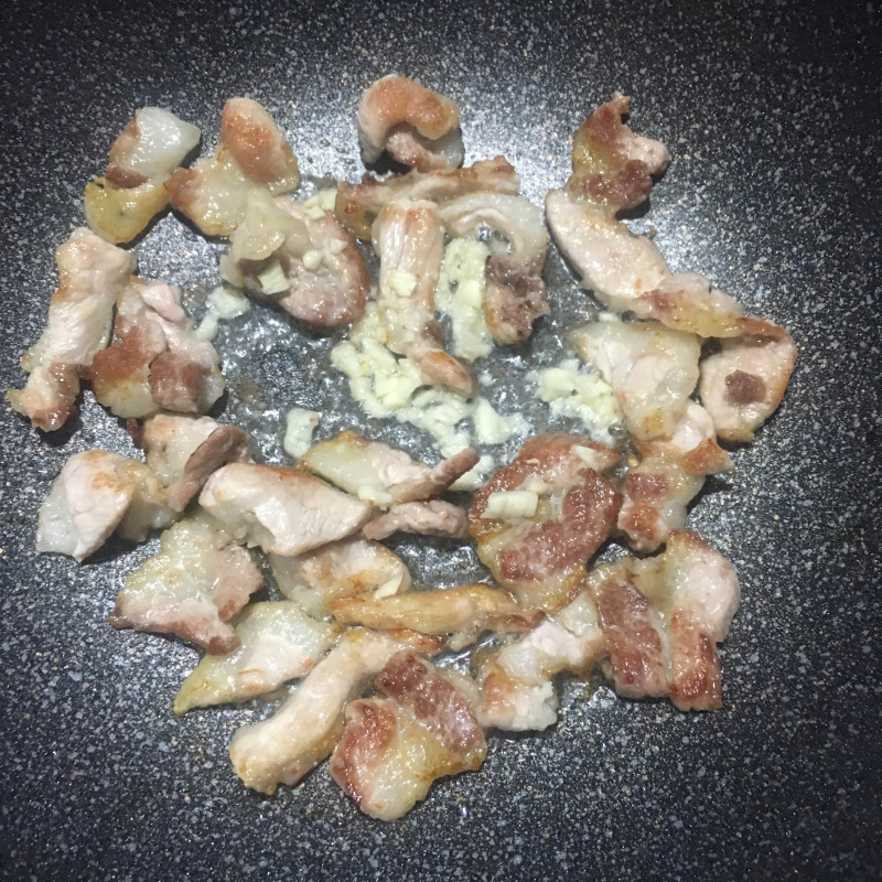 Steps for Stir-fried Pork with Bamboo Shoots