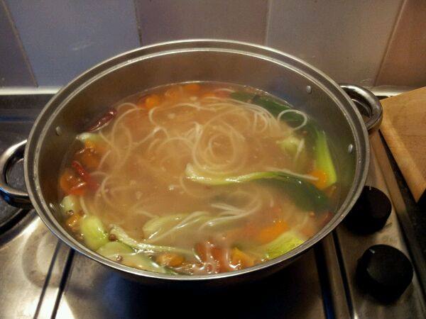 Grandma's Taste - Yunnan Small Pot Rice Noodles Making Steps