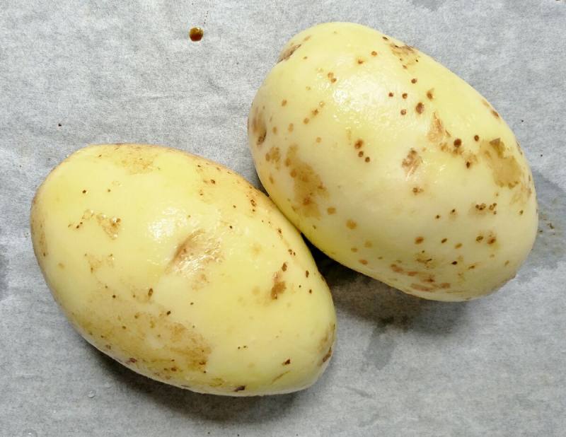 Steps for Making Egg Baked Potato