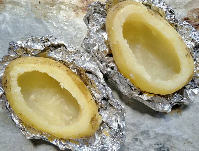 Steps for Making Egg Baked Potato