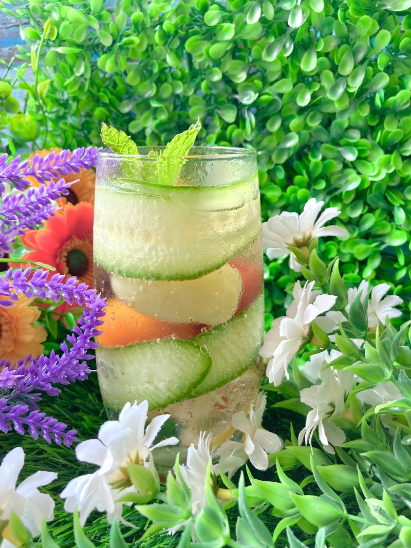 Sweet Plum Tomato Sparkling Water