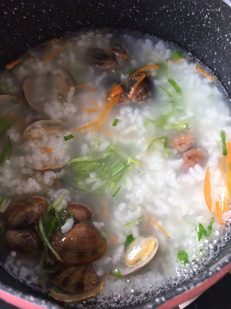 Clam and Lettuce Congee Preparation Steps