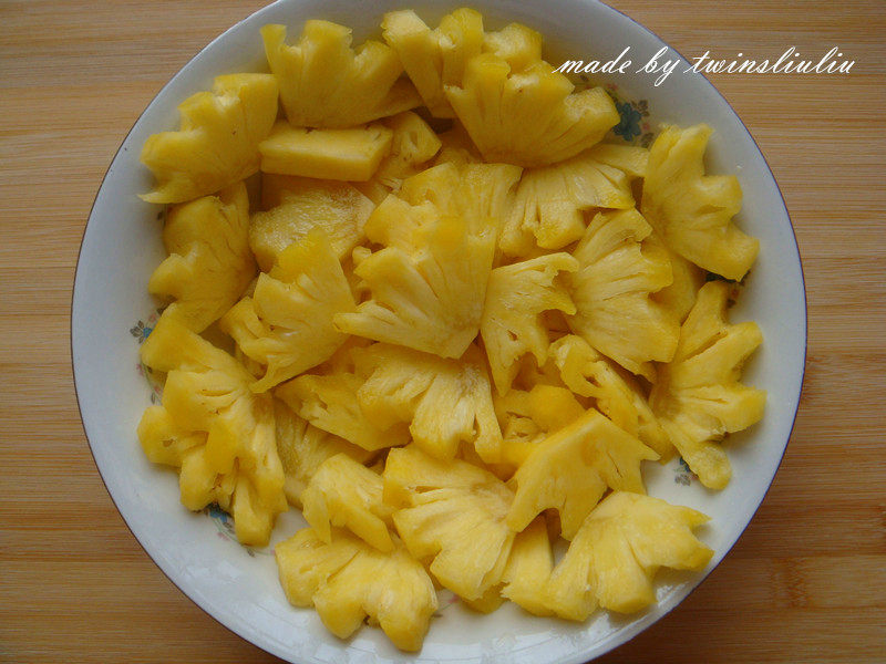 Steps for Cooking Pineapple Chicken Slices