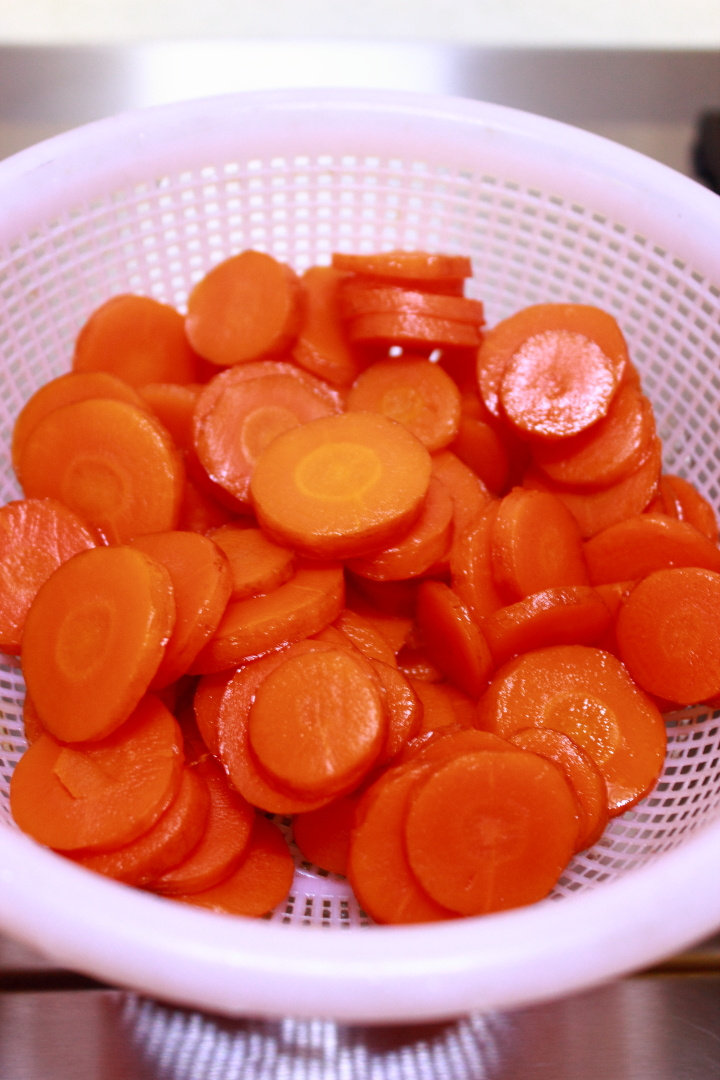 Cooking Steps for Afternoon Delight & Snack 'Carrot Chips'