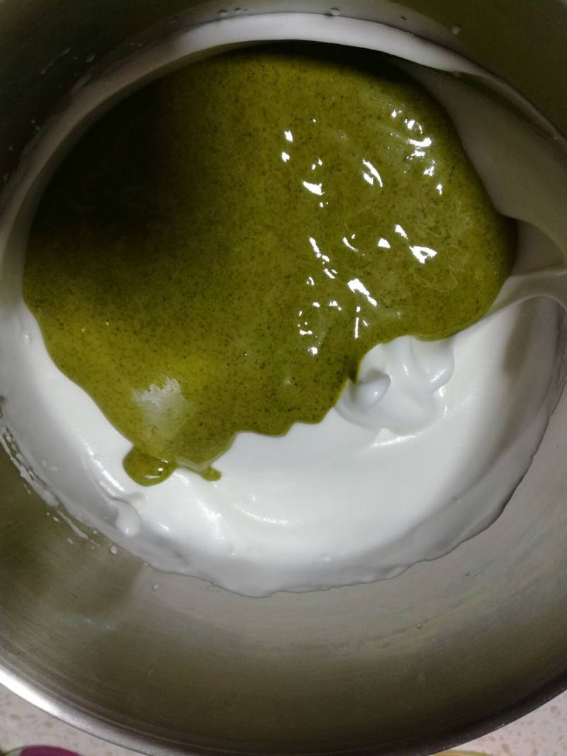 Steps for Making Matcha Cupcakes