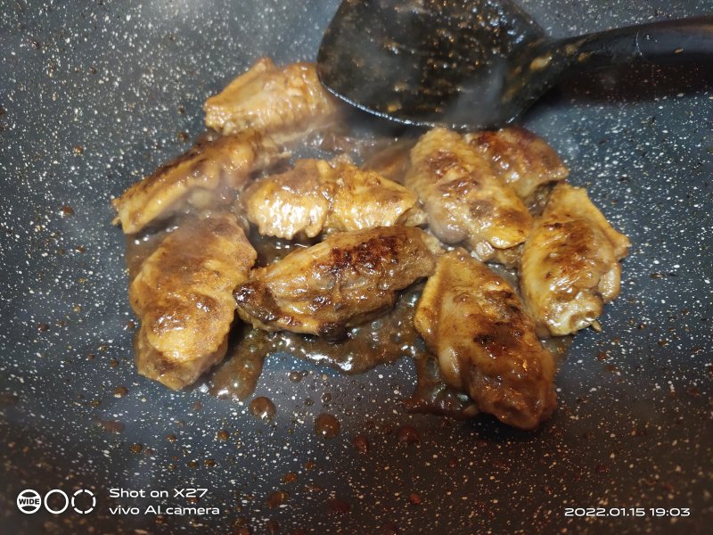 Steps for Making Braised Chicken Wings