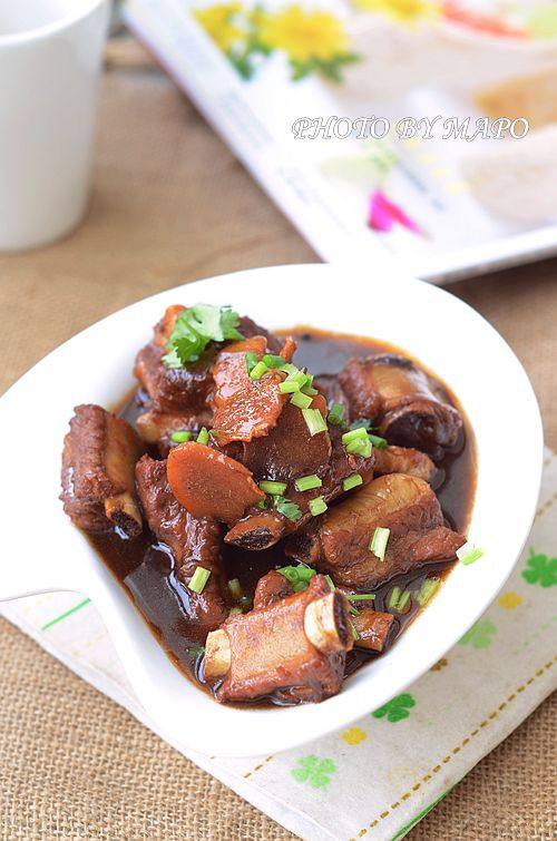 Old Dish with a New Twist - Scallion Braised Pork Ribs