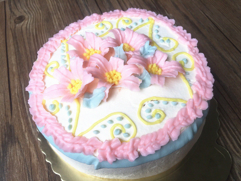 Lily Flower Cake