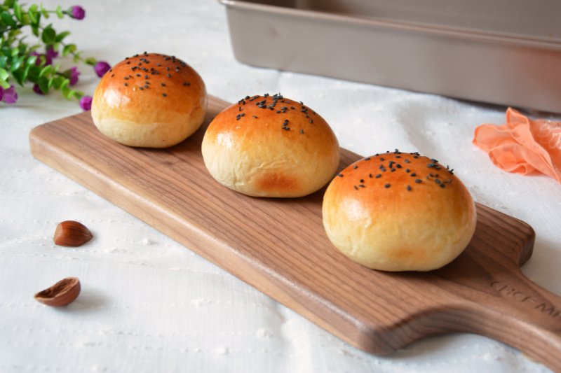 Brown Wheat Red Bean Bun