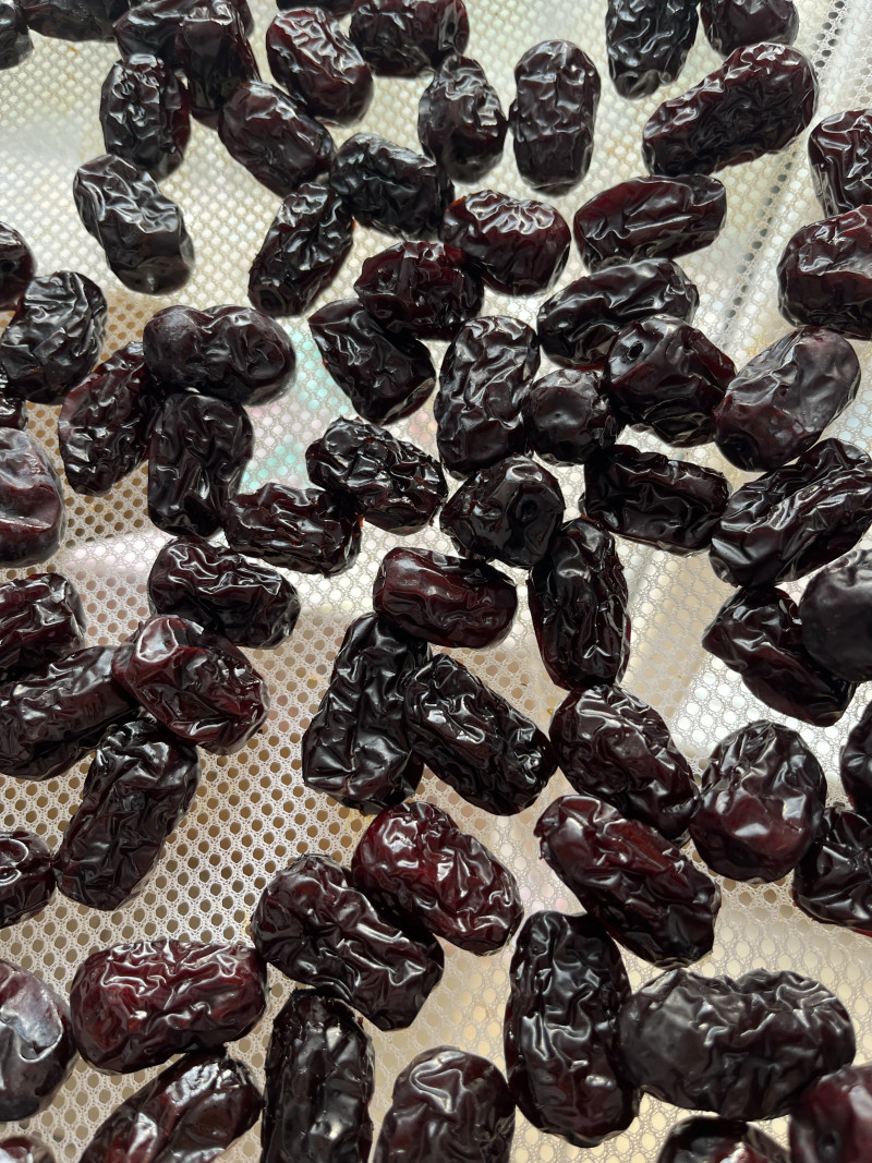 Steps for cooking Steamed Red Dates for Blood Nourishment