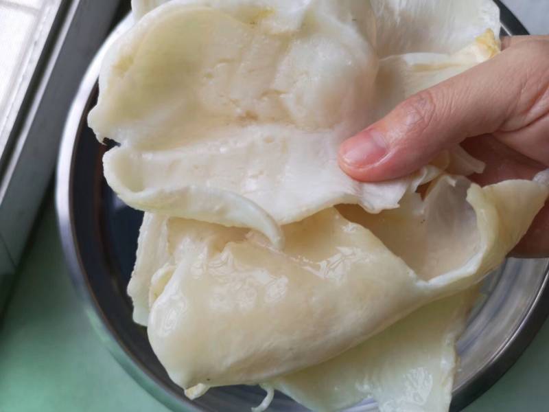 Steps for Making Milk Stewed Fish Maw