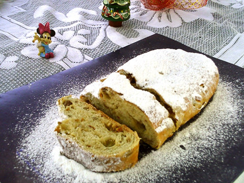 Christmas Bread: Stollen