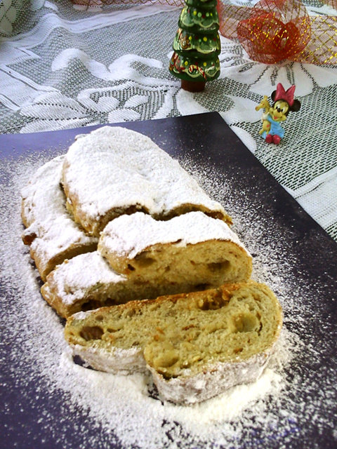 Christmas Bread: Stollen