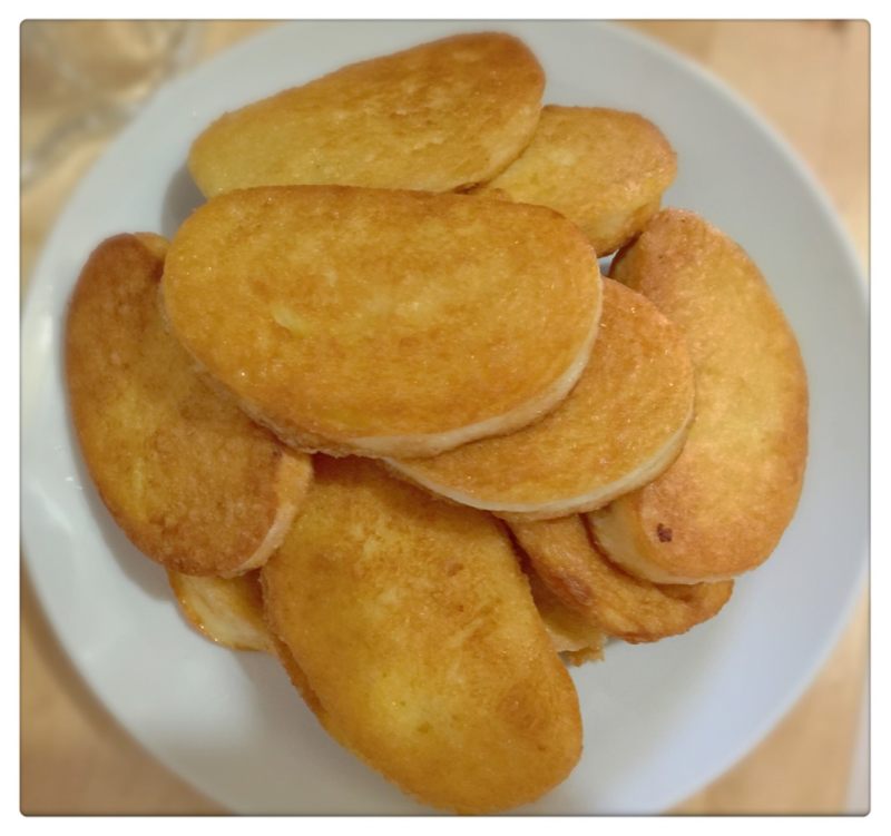 Steps for Making Crispy Steamed Bun Slices