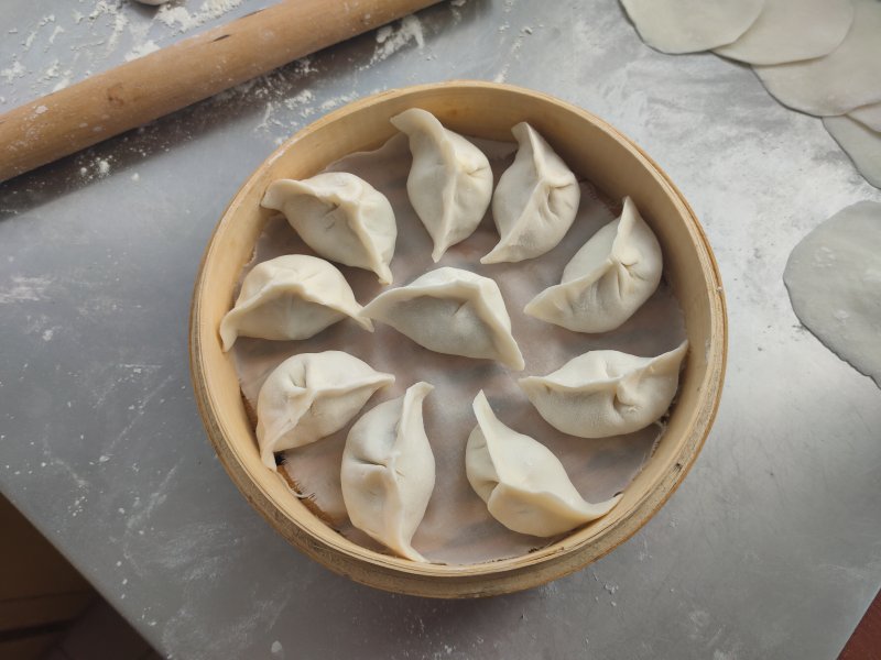 Steps to make Steamed Pork and Radish Dumplings