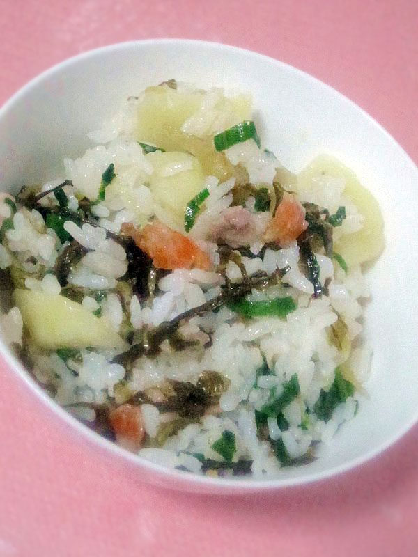 Potato and Sour Cabbage Braised Rice